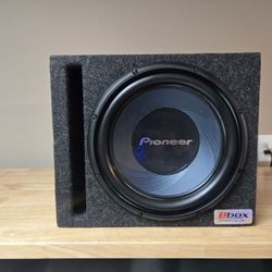 Brand New Pioneer 12" Subwoofer With SPL Vented Enclosure