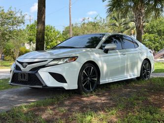 2019 TOYOTA CAMRY