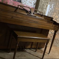 Used Piano 