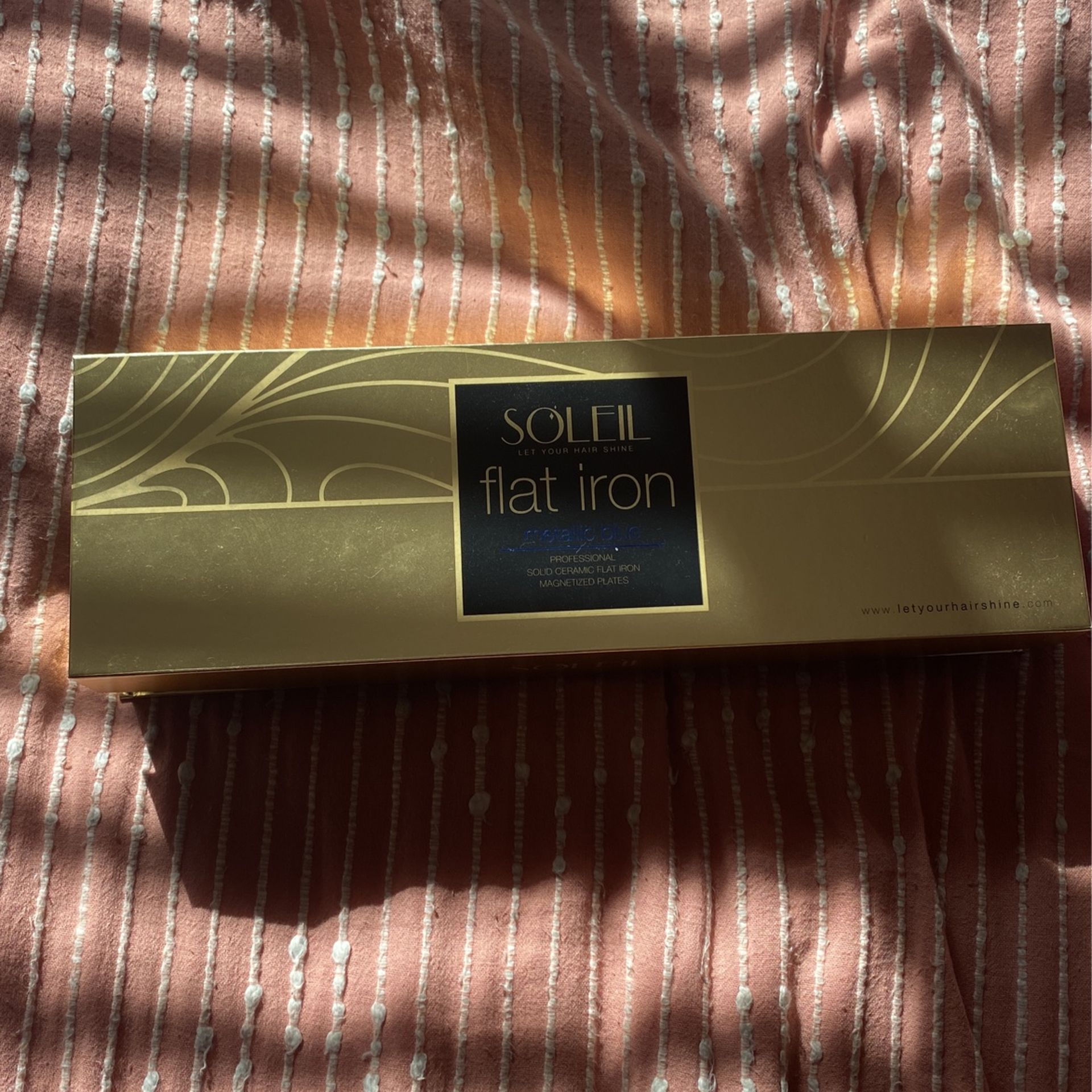 Soleil Flat Iron