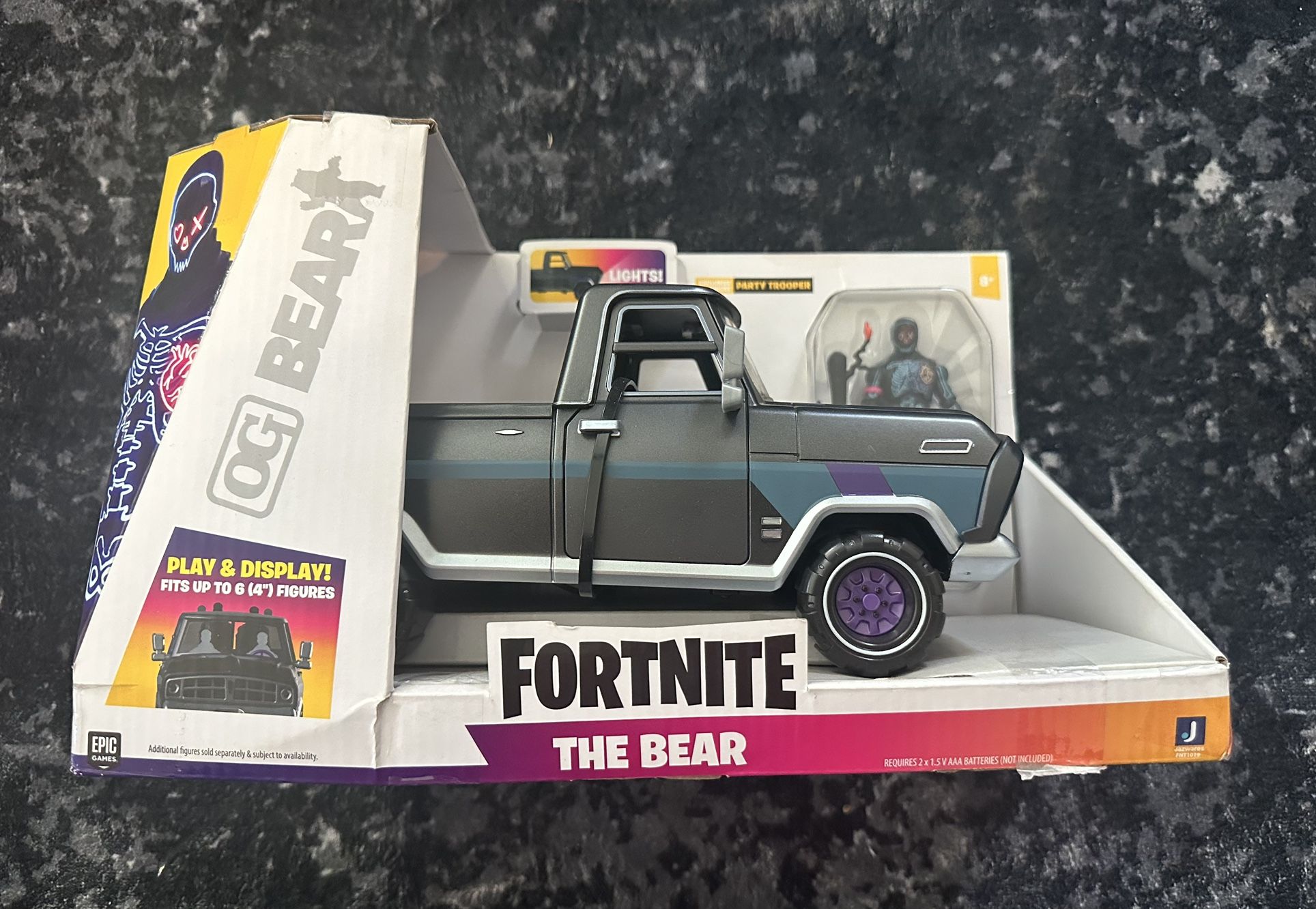 Jazwares Fortnite The Bear Vehicle Party Trooper