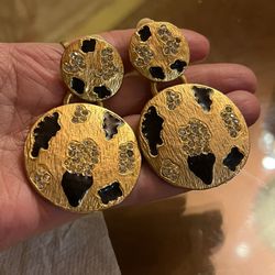 Vintage Bronze with 18k gold plating Gemstones: Black onyx  Drop Style: Statement dangle earrings & unique design