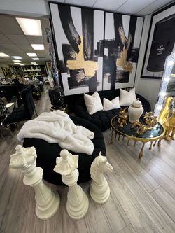 Black Unique Living Room Set Home Decor Coffee Tables Throw Blankets and Pillows