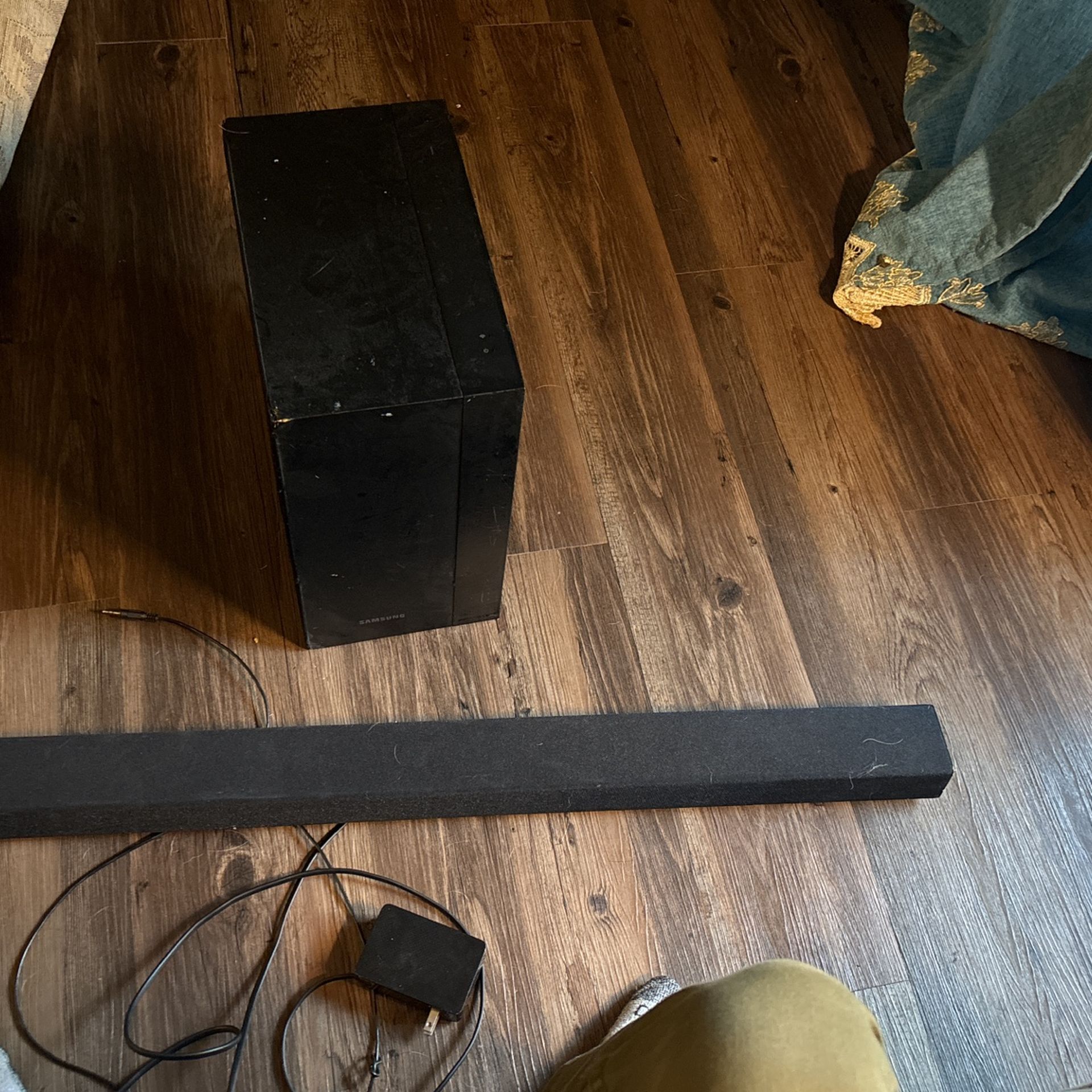 2.1’ Samsung Soundbar With Sub 