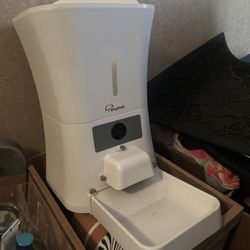 Animal Feeder With Camera 