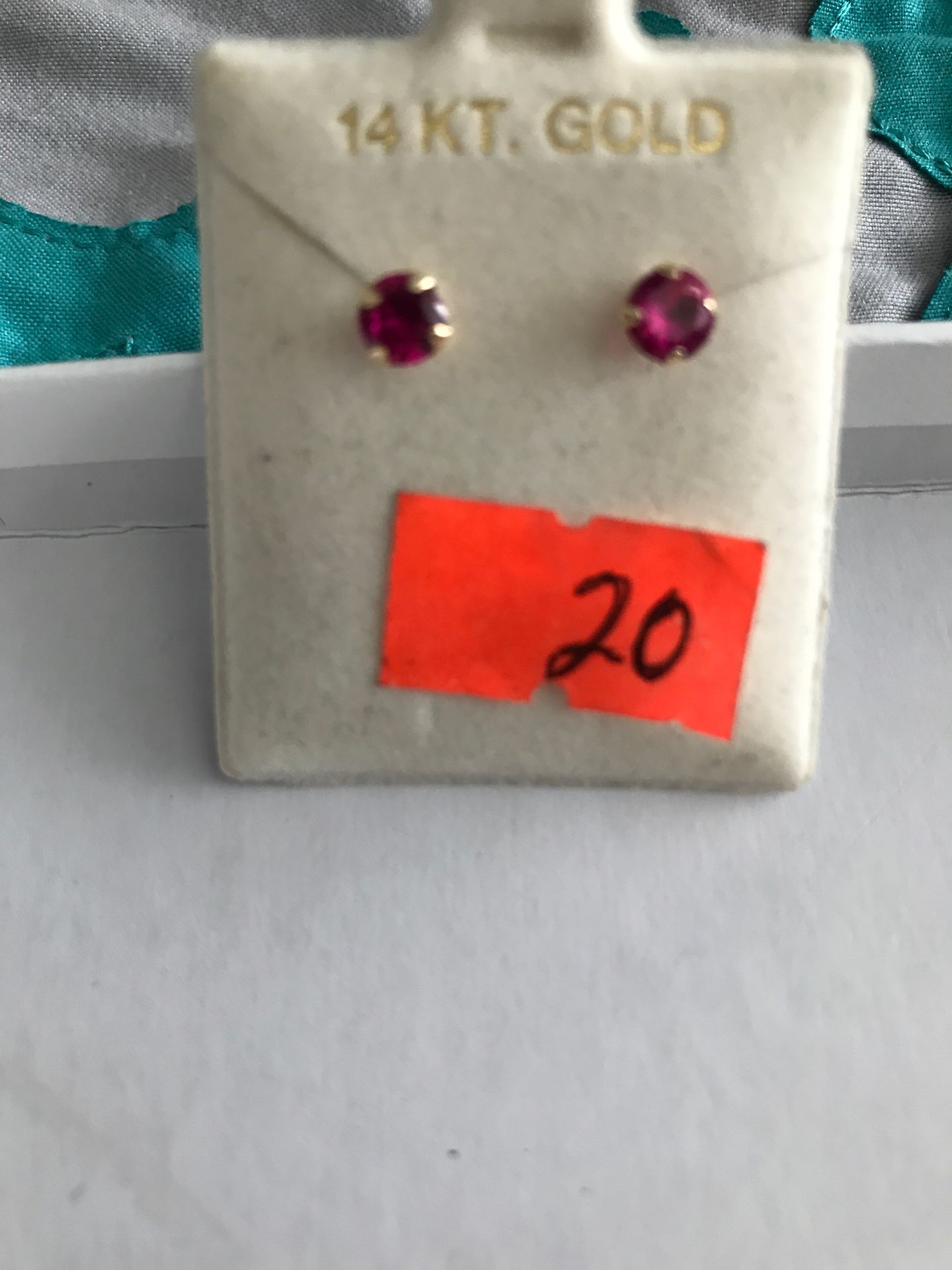 Real14 k. Aretes