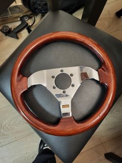 Woodgrain Steering Wheel
