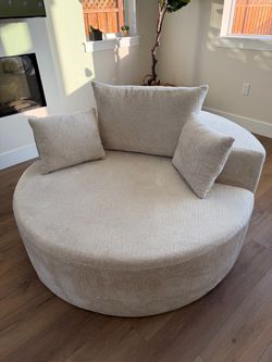 Sponge Sofa - Not a swivel chair