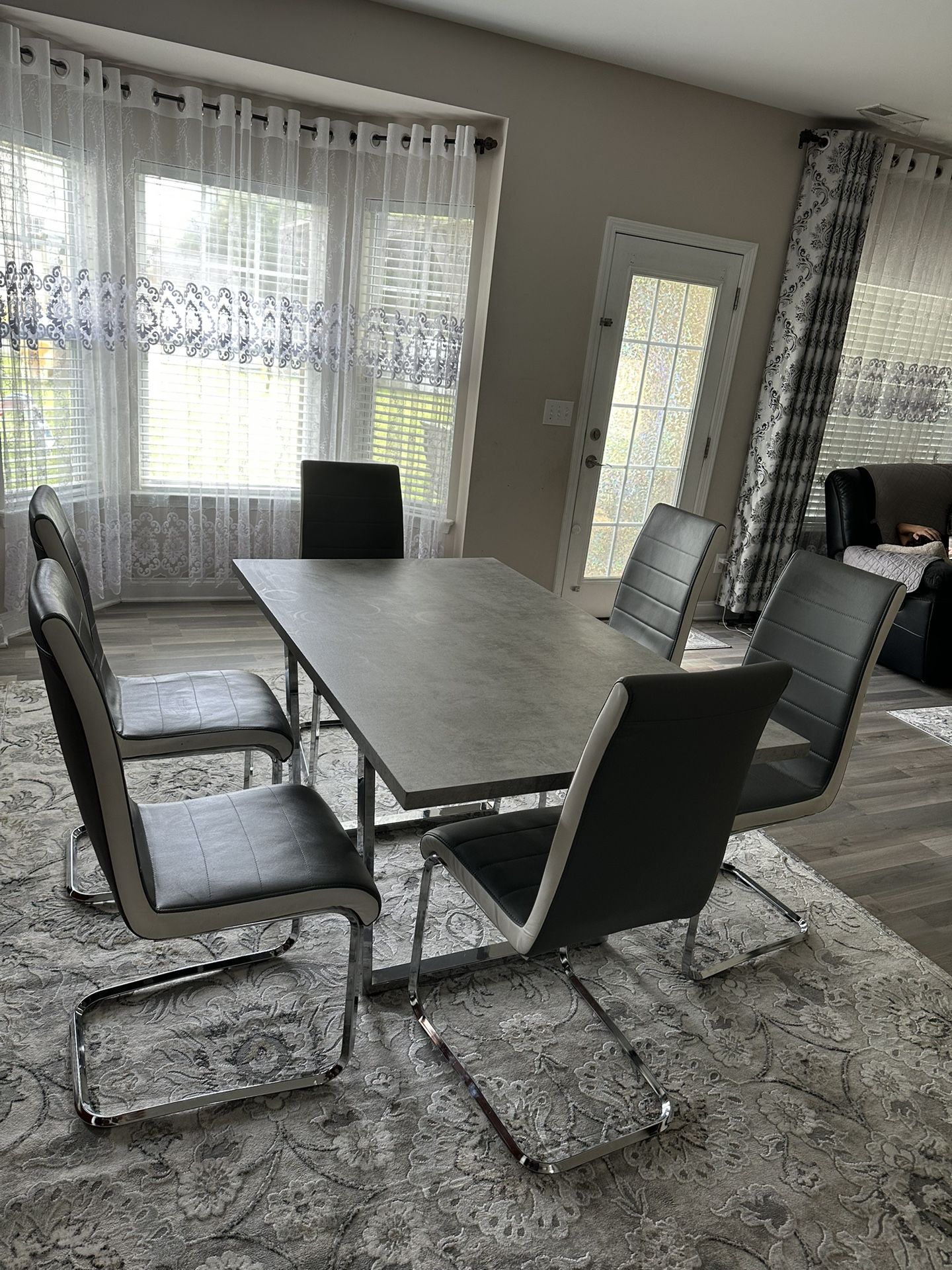 Dining set