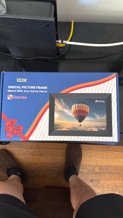 Digital picture frame