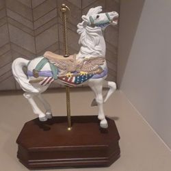 Music box carousel Horses