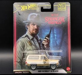 Hot Wheels Premium Stranger Things 1985 Chevrolet K5 Blazer