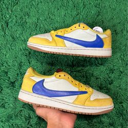 Travis Scott Jordan 1 canary yellow