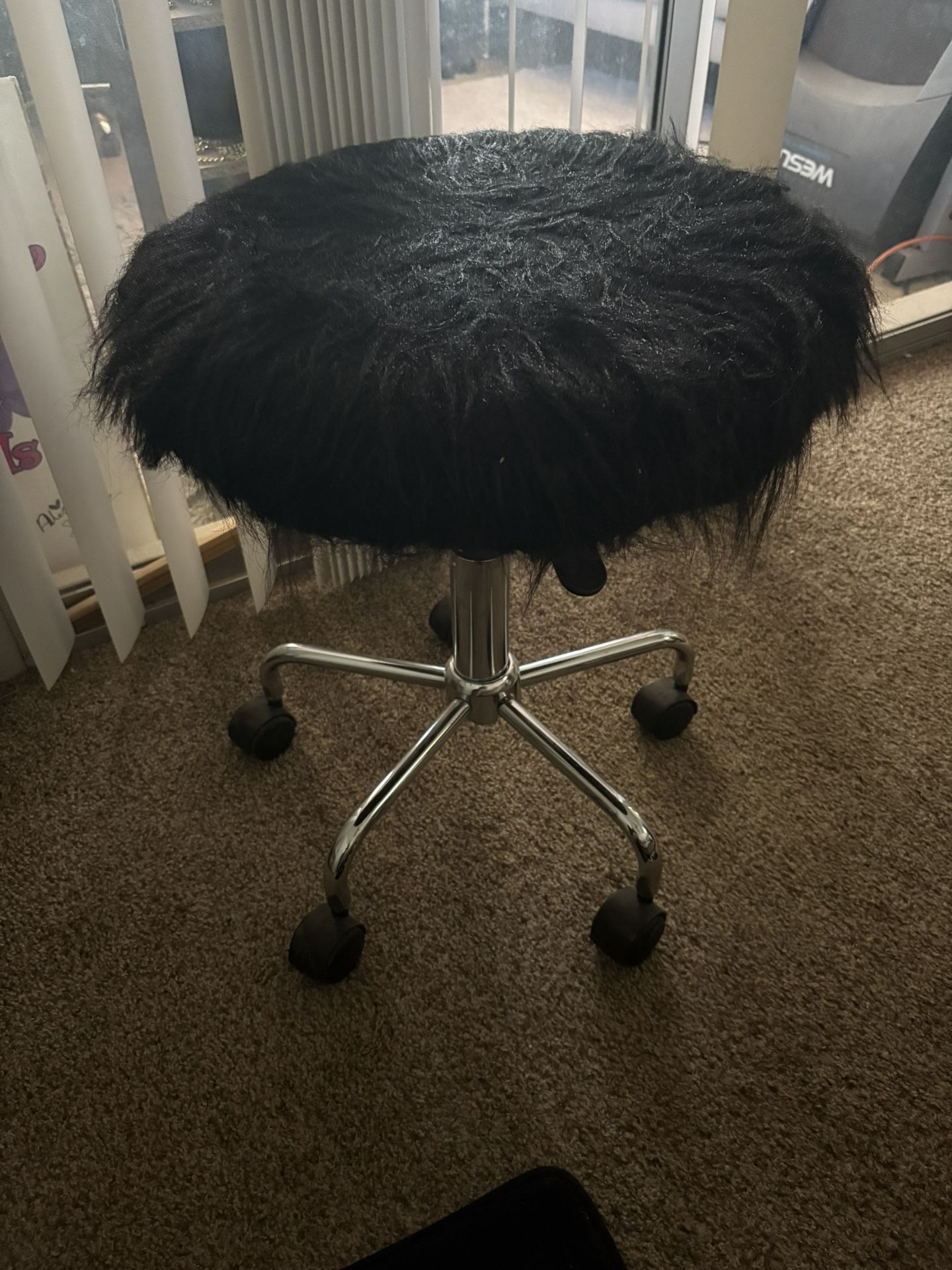 Rolling Vanity Chair