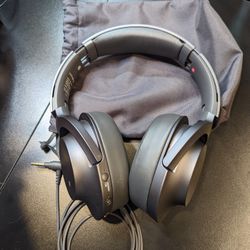 Wireless Noise Cancelling Headphones