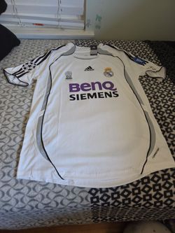 REAL MADRID 2006 07 home jersey