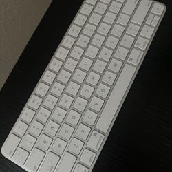 Apple  Keyboard 