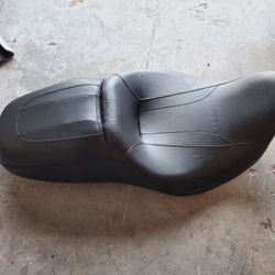 2014 Street Glide Factory Two Person Seat $150