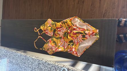Women L swimsuit