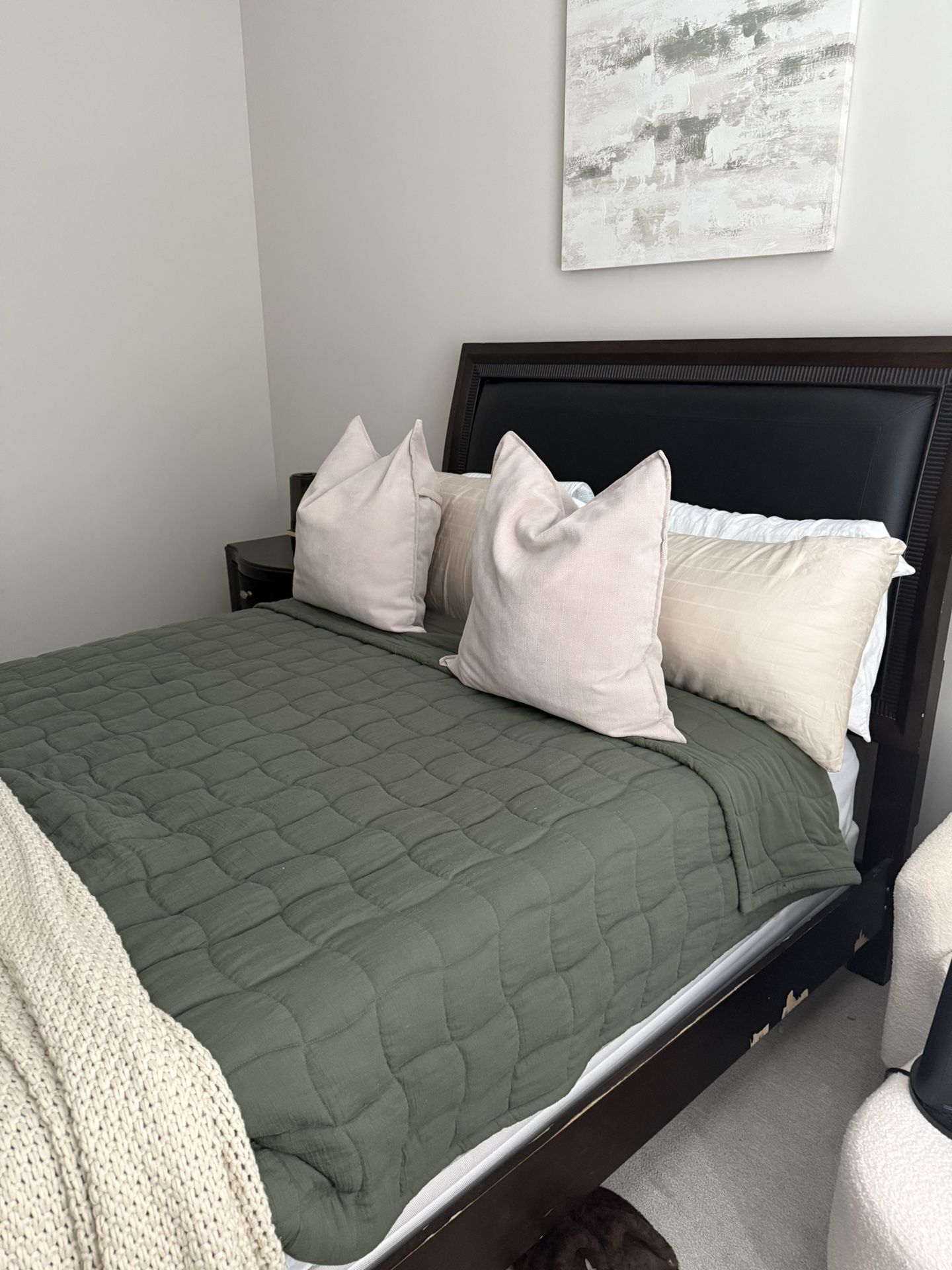 Queen Bedroom Suit (Mattress & Decor NOT included)