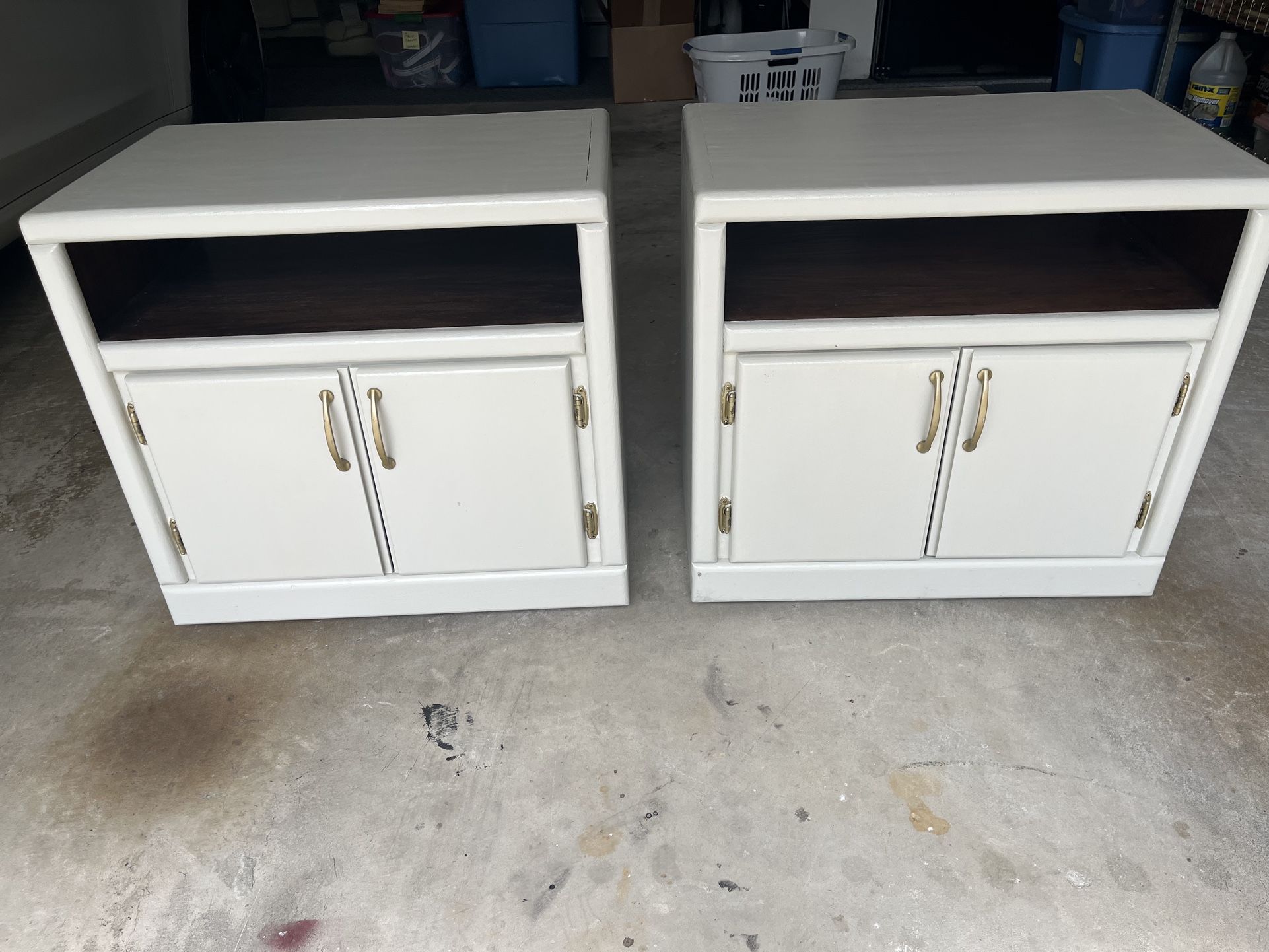 Grey Night Stand/ Tv Stands On Wheels