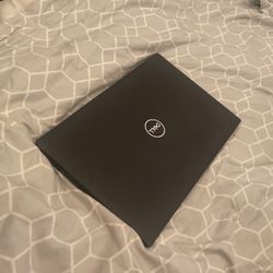Dell Latitude 3520 