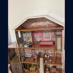 Wood Doll House 50’х53’