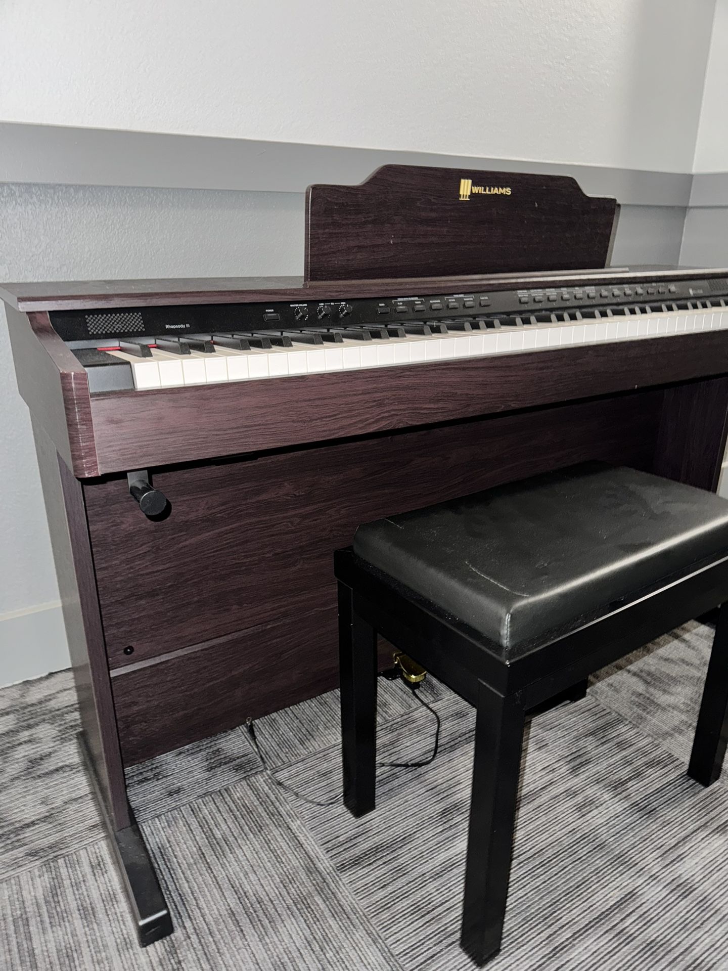 Wood Piano (Great Condition)