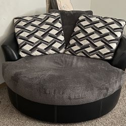 Round Couch