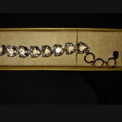 Sterling silver heart bracelet