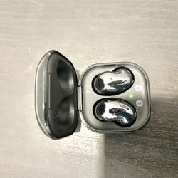 Selling Samsung Galaxy Buds Live Original Price $98 Selling For $50