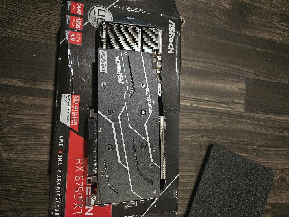 AMD Radeon RX 6750 XT 