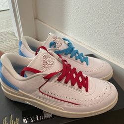 Jordan Retro 2 Size 10 Mens/11.5 Womens 
