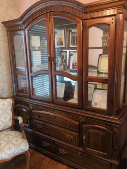 Various furnishings and home goods