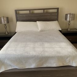 2 Side Tables With Glass Cover And Night lamps 