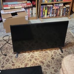 32" Polaroid Television