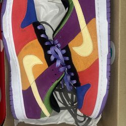 NIKE/JORDANS SIZE 10.5/11