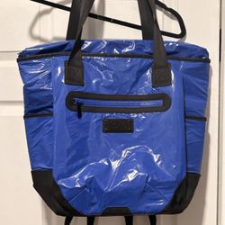 Lolë Tote Bag 