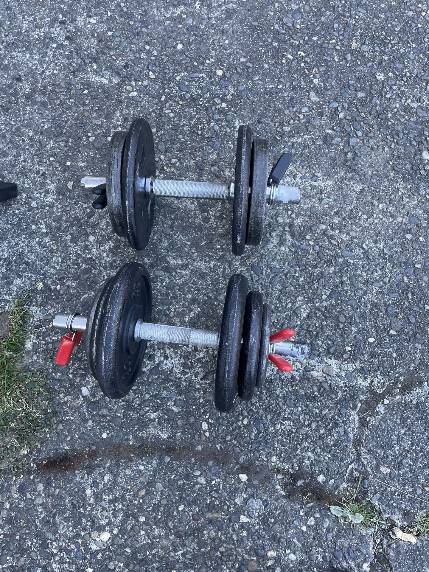 Pair of adjustable dumbbells ( 4 x 10lbs 4 x 5lbs 2 x 2 1/2lbs