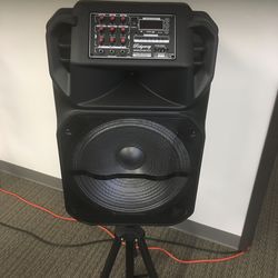 15 inch rechargeable Bluetooth speaker/aux/fm/USB and sad port/microphone for karaoke /brand new!!