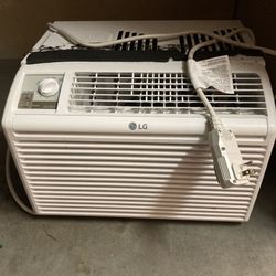 5000 BTU LG Window ac