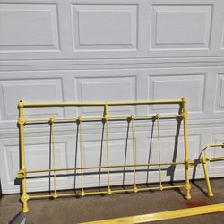 Antique Cast Iron Twin Bed Frame With Rails