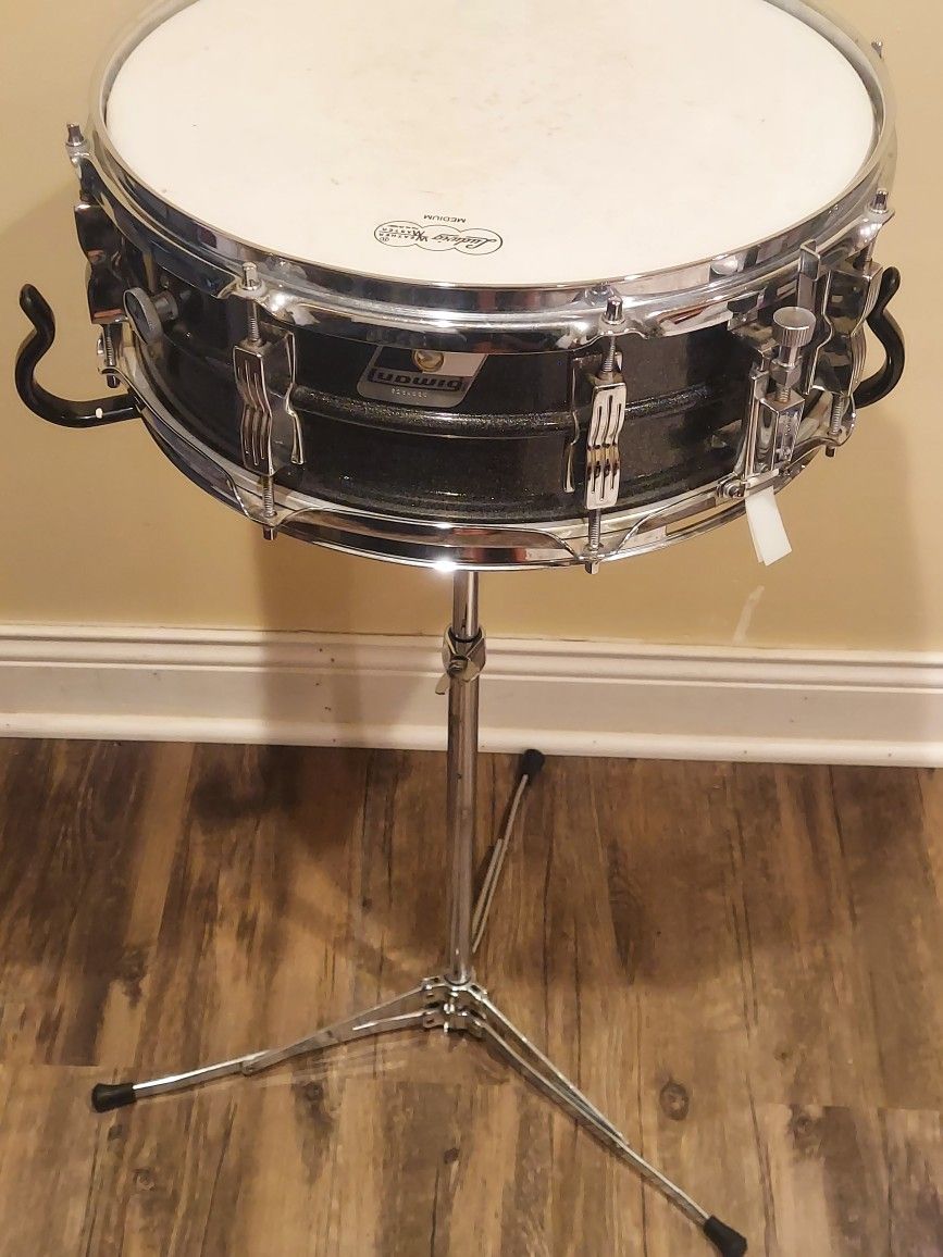 ludwig snare with stand and gigbag 