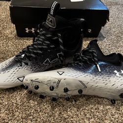 New Under Armour Cleats 8.5