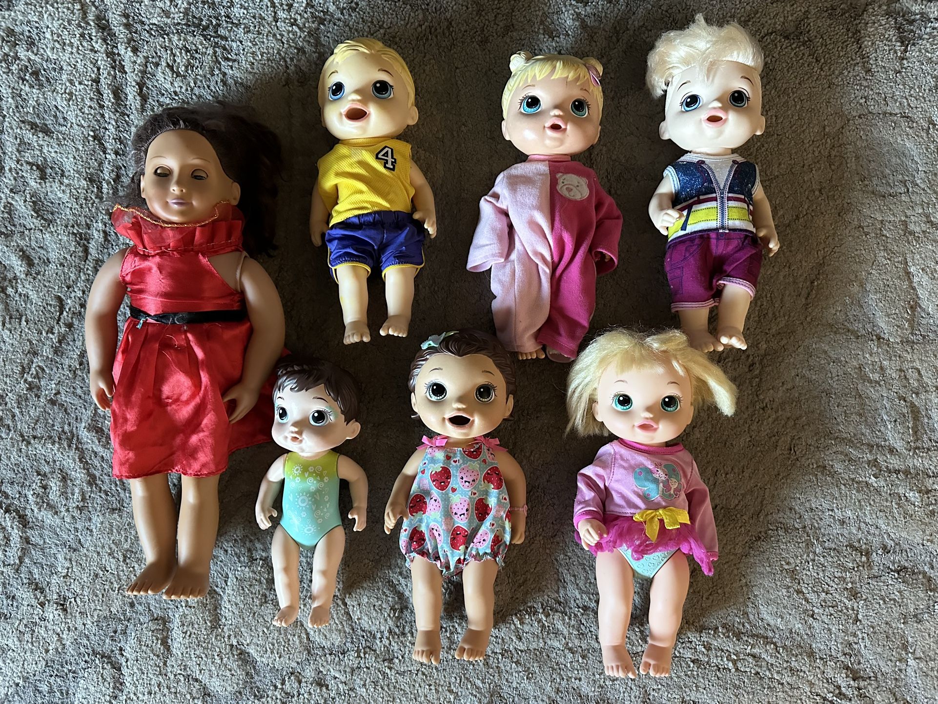 Dolls, Doll Furniture + Extras