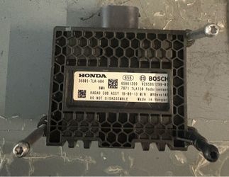 OEM: 36801-TLA-A04 FRONT CRUISE CONTROL RADAR SENSOR for HONDA CR-V 2017-2021