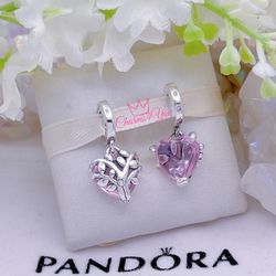 Adorable Charm 925 silver for Pandora moments bracelet.