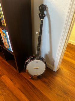 Sonart banjo w/ picks and tuner (Like New)