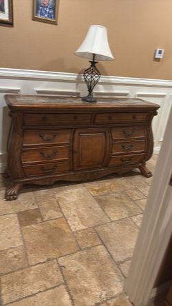 Triple dresser