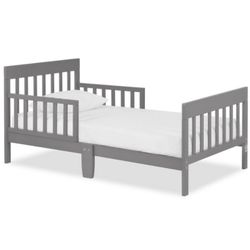 Toddler Bed (new)